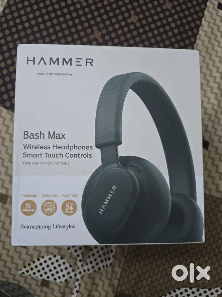 Headphone .