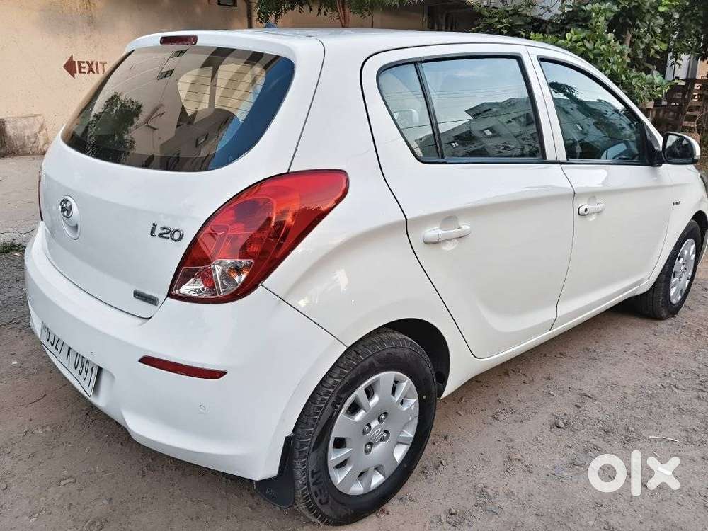 Hyundai I20 Magna Optional 1.2, 2012, Cng & Hybrids