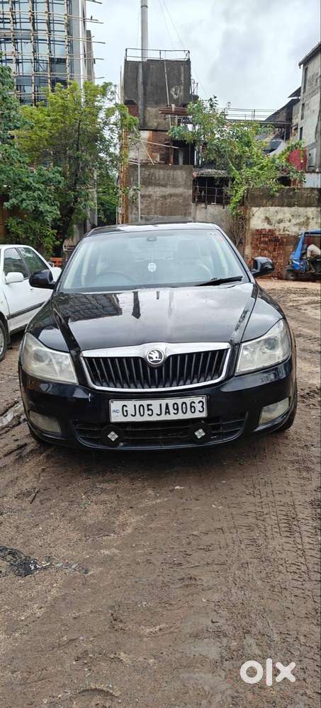 Skoda Laura Elegance 2012