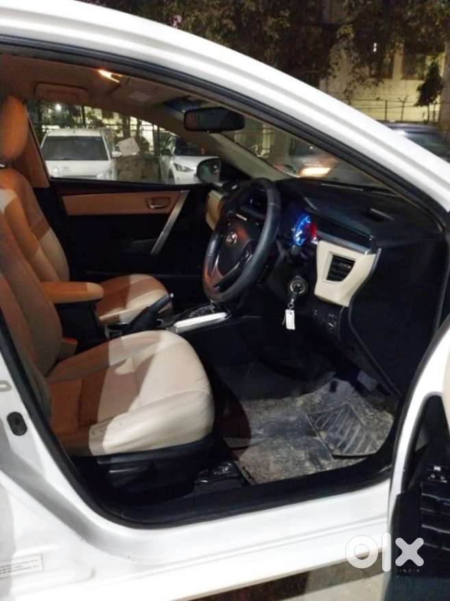 Toyota Corolla Altis 1.8 G Cvt, 2015, Petrol