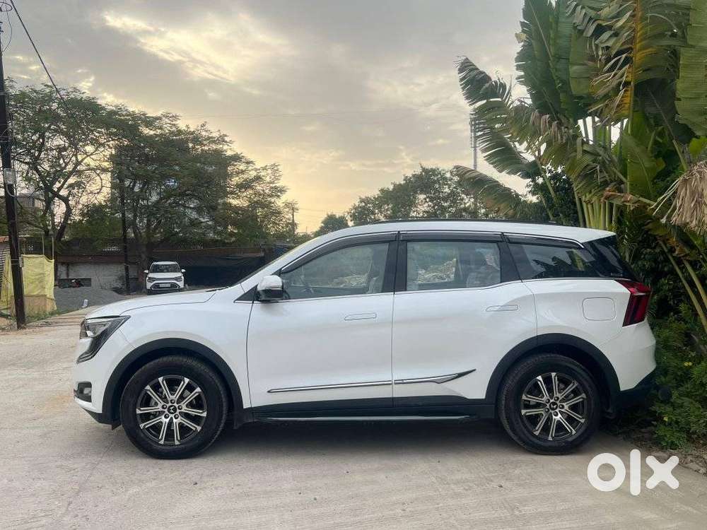 Mahindra Xuv700 2.2 Ax 7 Diesel At Str, 2025, Diesel