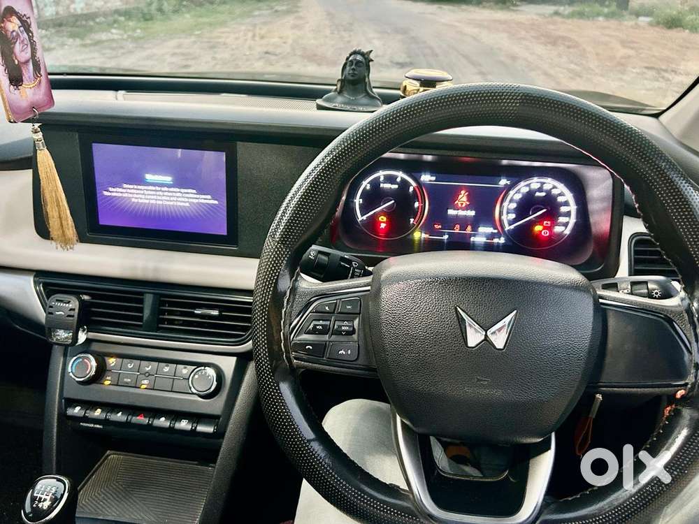 Mahindra Xuv700 2.2 Ax 5 Diesel Mt Str, 2022, Diesel