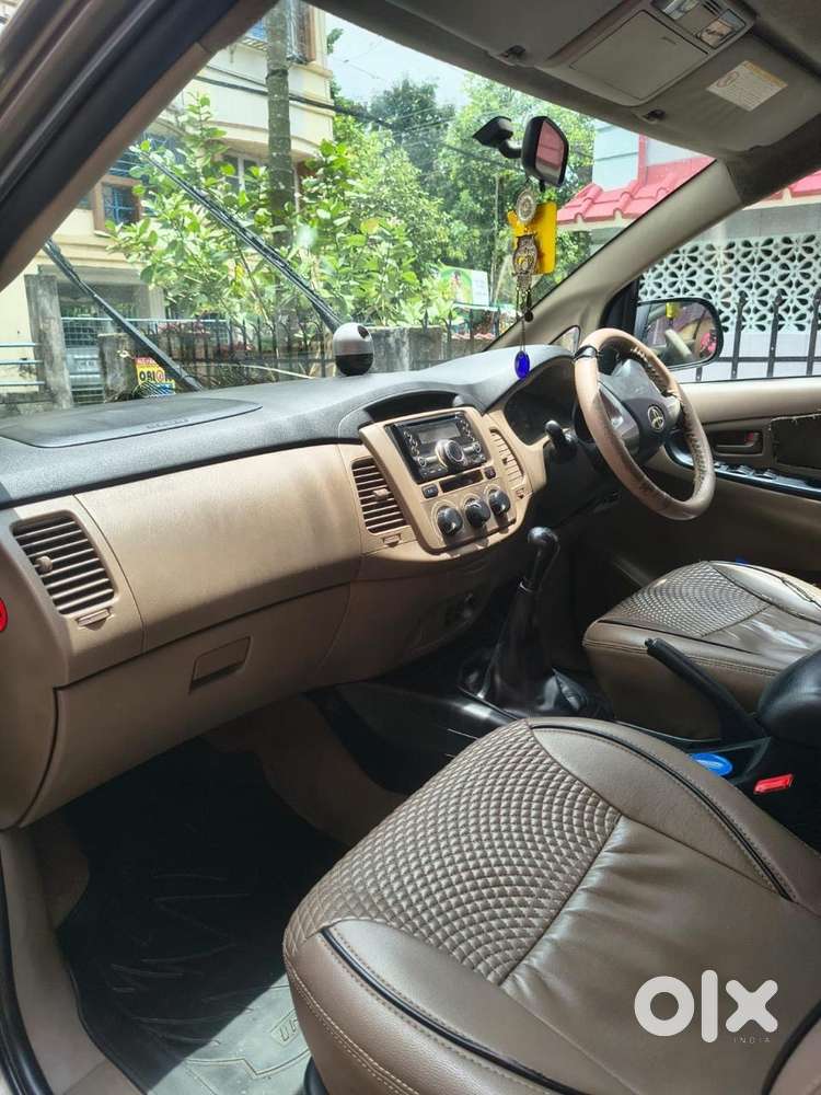 Toyota Innova 2015 Diesel Well Maintained