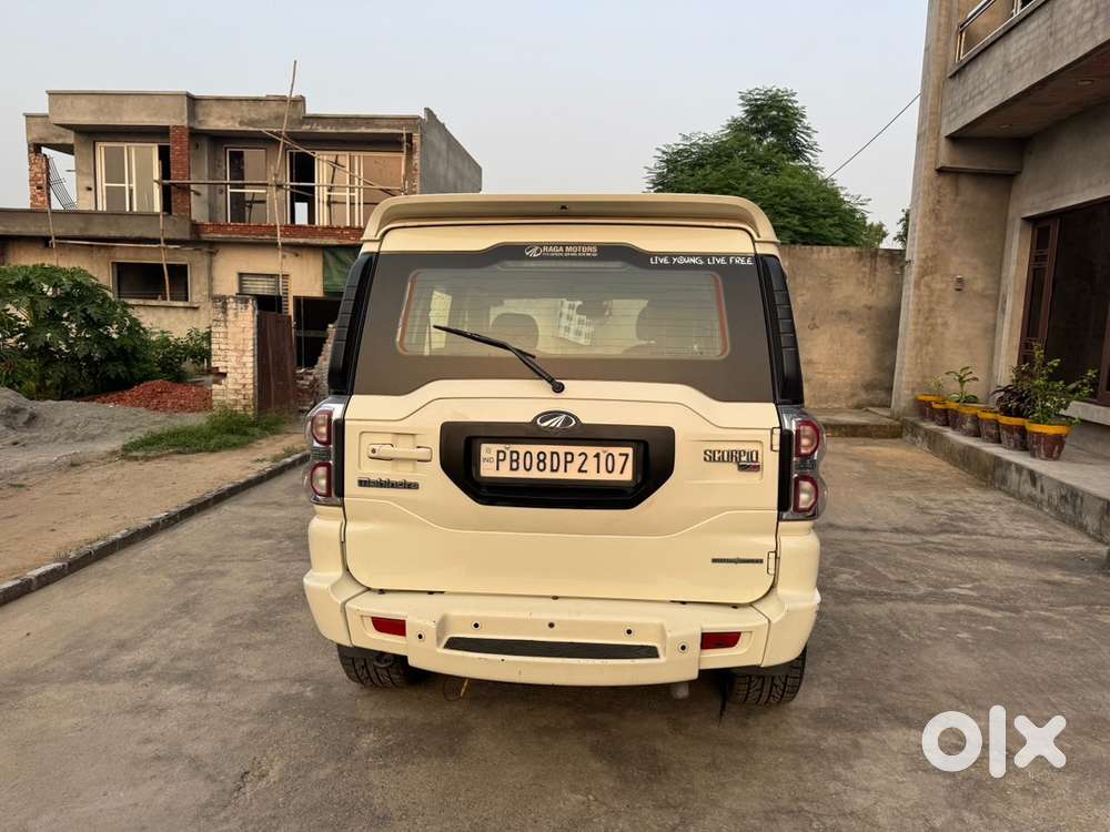 Mahindra Scorpio 2017 Diesel Well Maintained