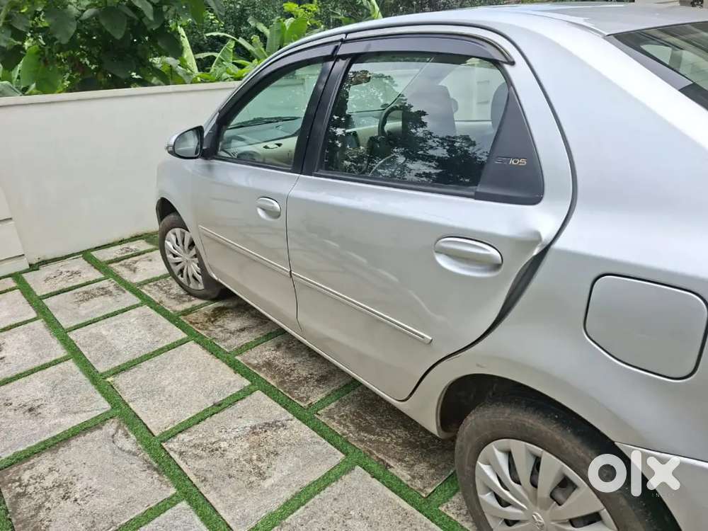 2015 Toyota Etios V 1.5 Petrol 98000km