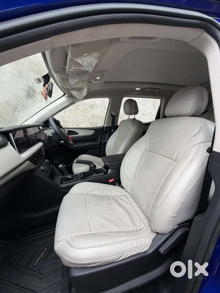 Mahindra Xuv700 Petrol 2022