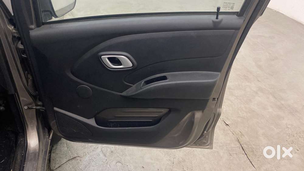 Datsun Redigo T Option, 2018, Petrol