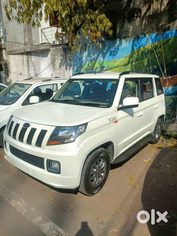 Mahindra Tuv 300 T10, 2019, Diesel