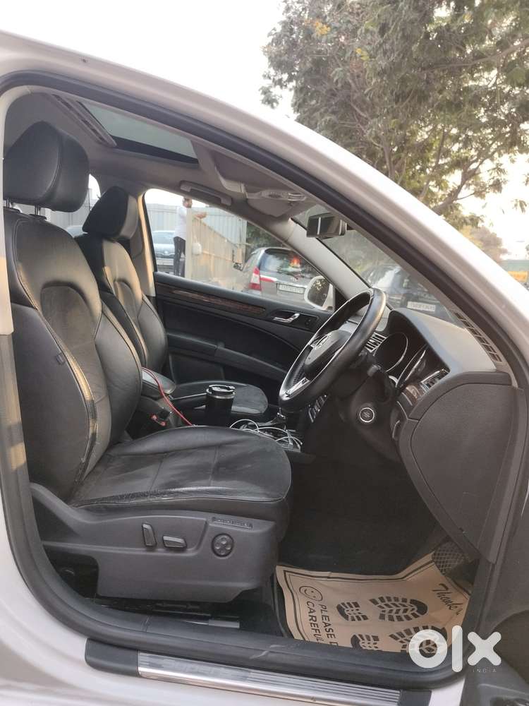 Skoda Superb Elegance Tdi 2.0 At, 2015, Diesel