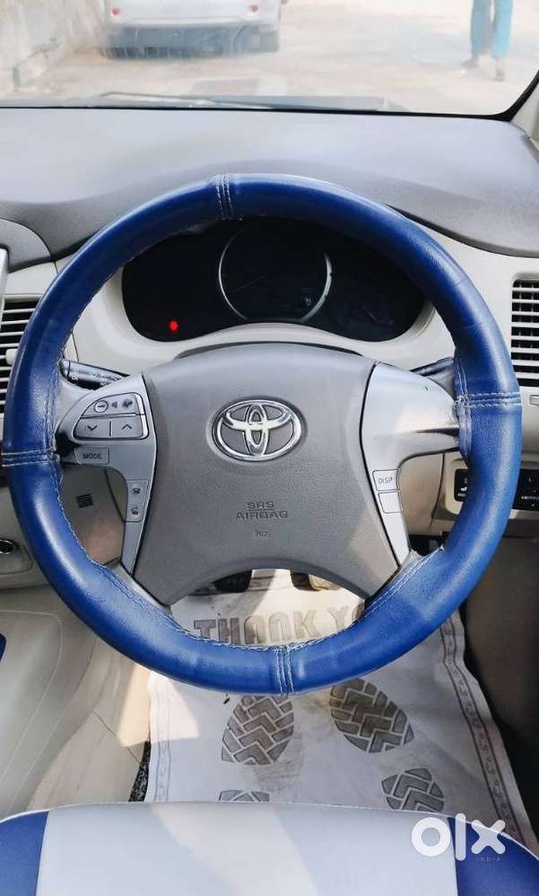 Toyota Innova 2.5 V 7seater Crysta Edition, 2012, Diesel