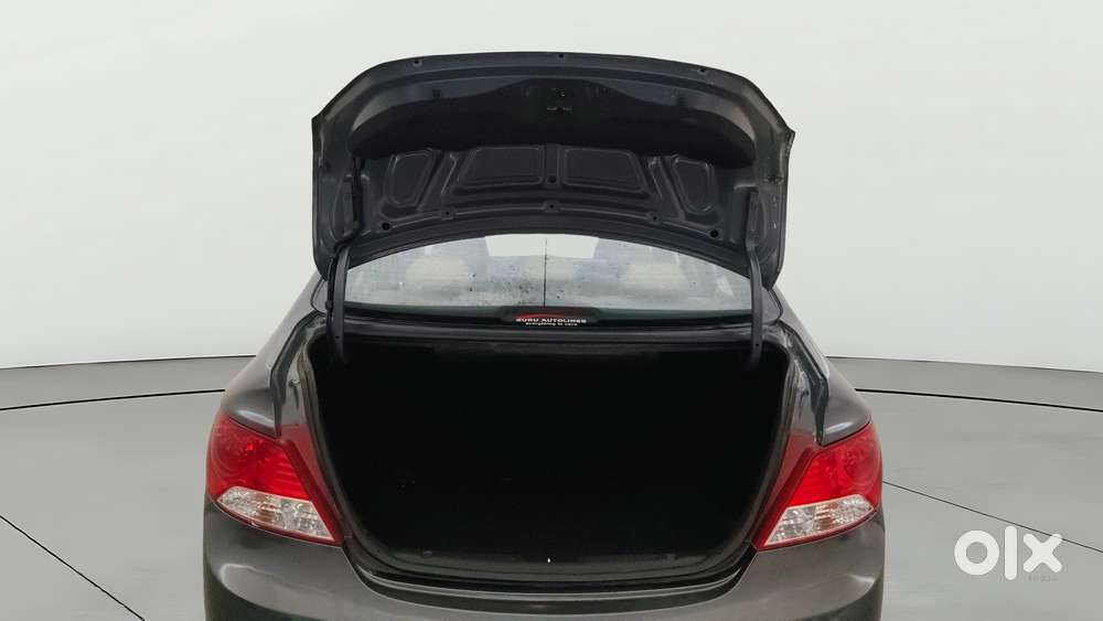 Hyundai Verna Fluidic 1.6 Vtvt Sx, 2013, Petrol
