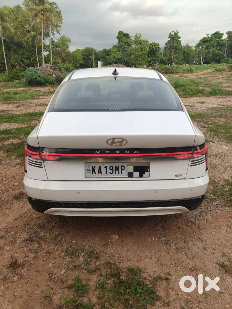 Hyundai Verna 1.5 2023