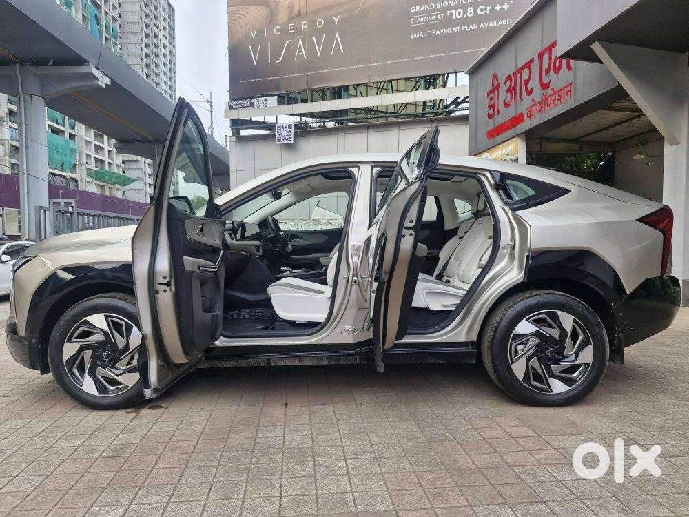 Mahindra Xev 9e Pack Three (top Model), 2025, Electric