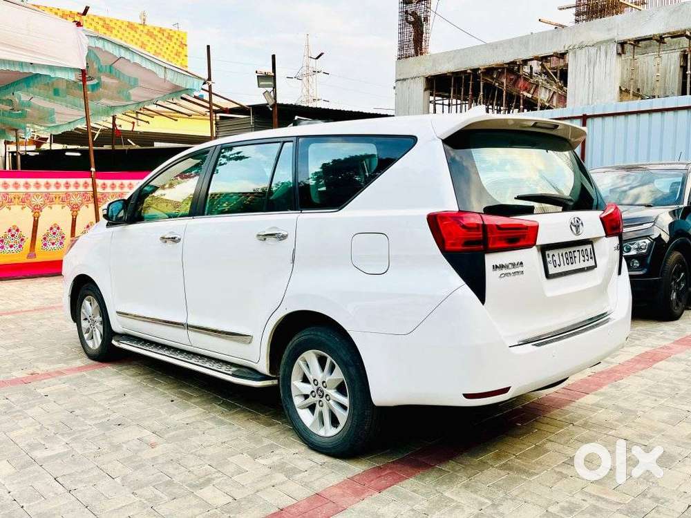 Toyota Innova Crysta 2.4 V 7 Str, 2016, Diesel