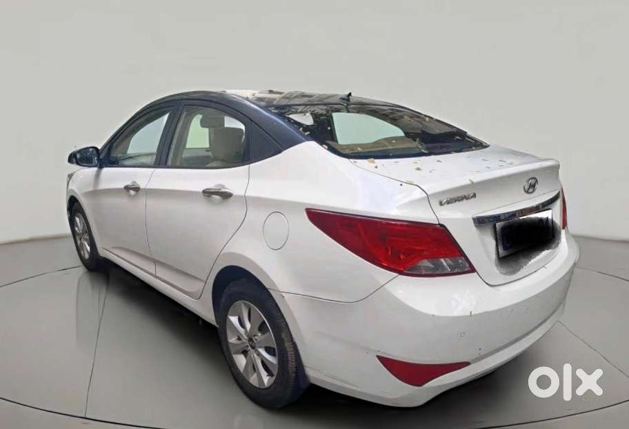 Hyundai Verna Petrol Manual 2015 Year