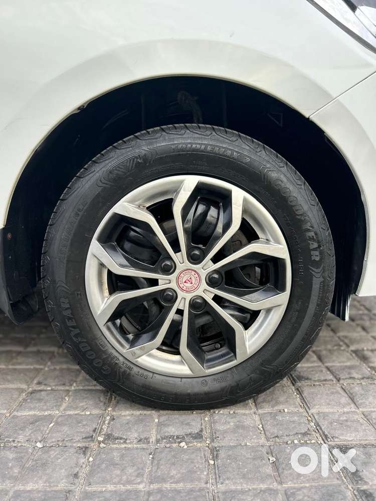 Tata Tiago 1.2 Revotron Xt Rhythm, 2023, Petrol