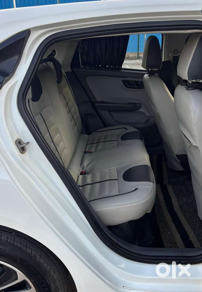 Tata Altroz 1.2 Xm, 2020, Petrol