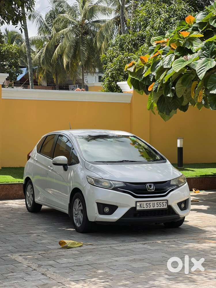 Honda Jazz 1.2 V 2016 Cng/petrol