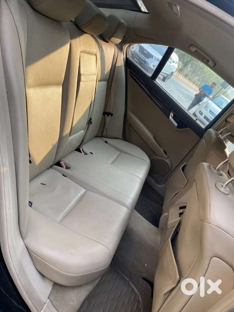 Mercedes-benz C-class 2009 Diesel 89000 Km Driven