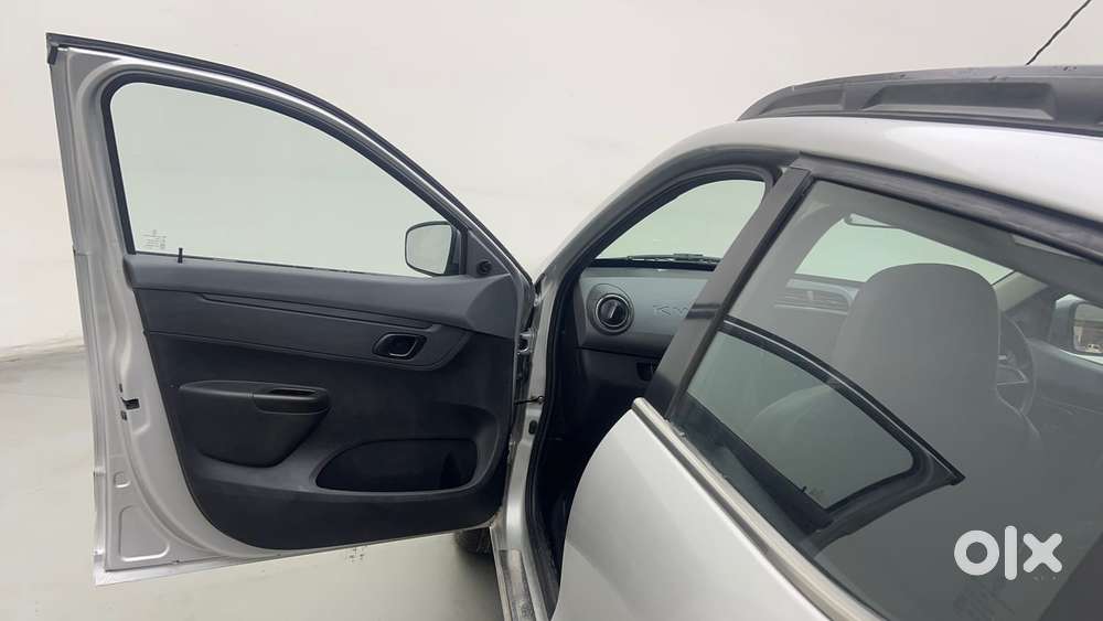 Renault Kwid 2019-ongoing 1.0 Rxt Amt (o), 2020, Petrol
