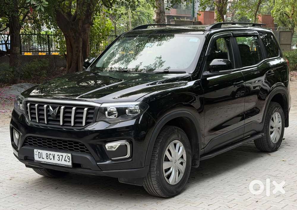 Mahindra Scorpio-n 2.0 Z4 Petrol Mt 7 Str, 2025, Petrol