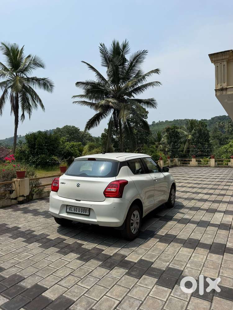 Maruti Suzuki Swift Vxi Optional, 2022, Petrol