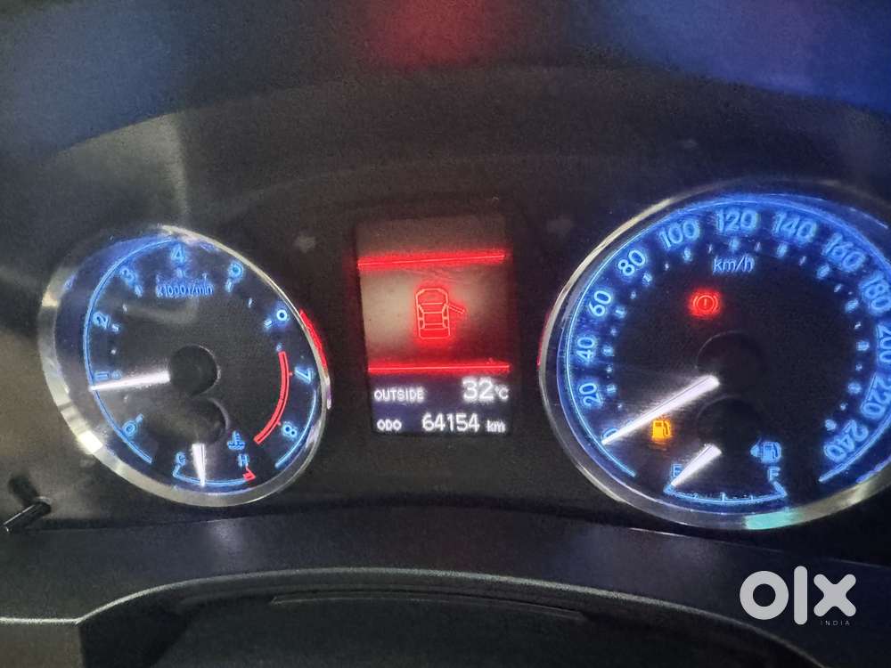 Toyota Corolla Altis 2010-2013 G, 2014, Petrol