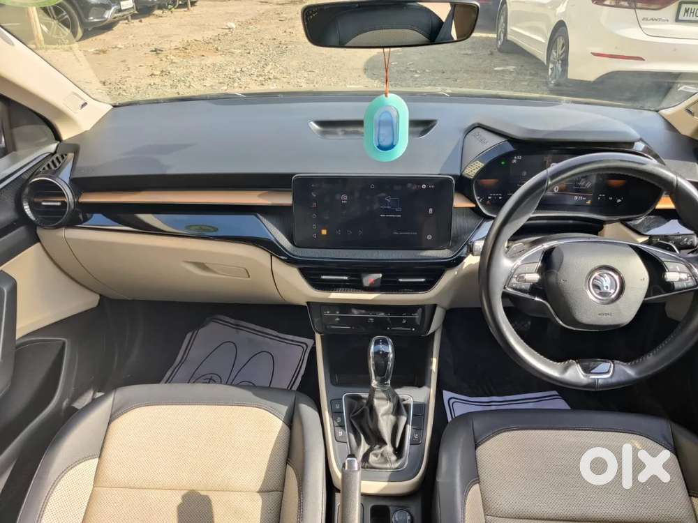 Skoda Slavia Style 1.0l Tsi At, 2023, Petrol