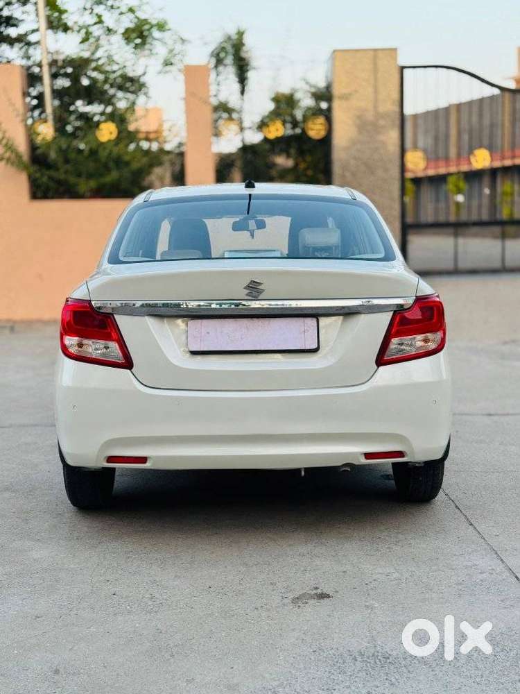 Maruti Suzuki Dzire 1.2 Vxi, 2022, Petrol