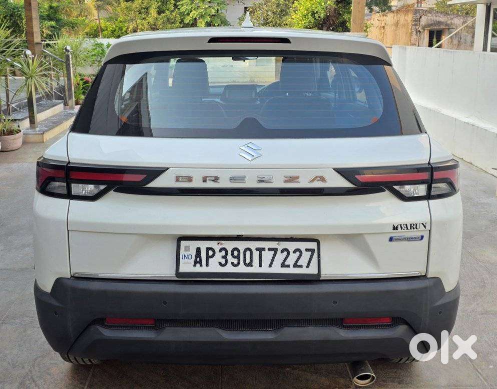 Maruti Suzuki Brezza 1.5 Vxi Smart Hybrid, 2022, Petrol