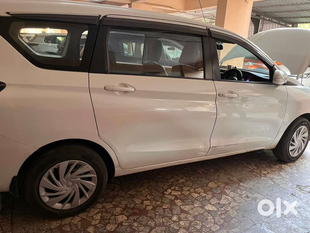Maruti Ertiga Vxi 2025