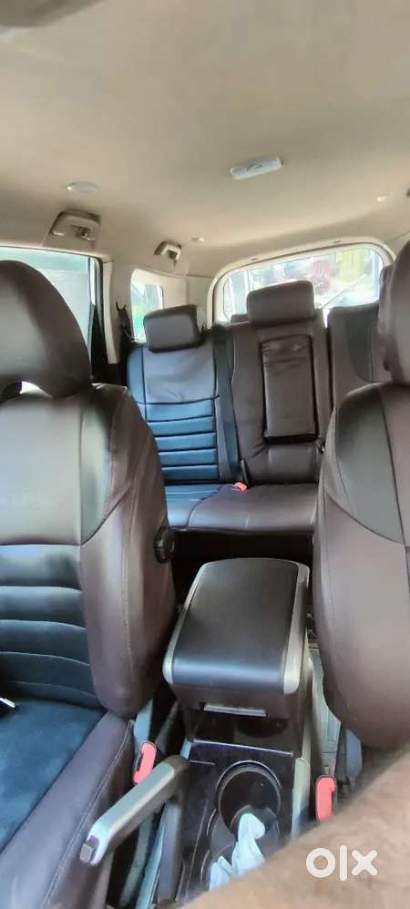 Mahindra Xuv 500 2015 Diesel 109000 Km Driven In A Awesome Condition..