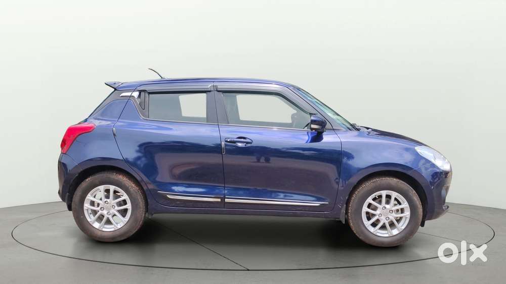 Maruti Suzuki Swift 1.3 Zxi, 2023, Petrol
