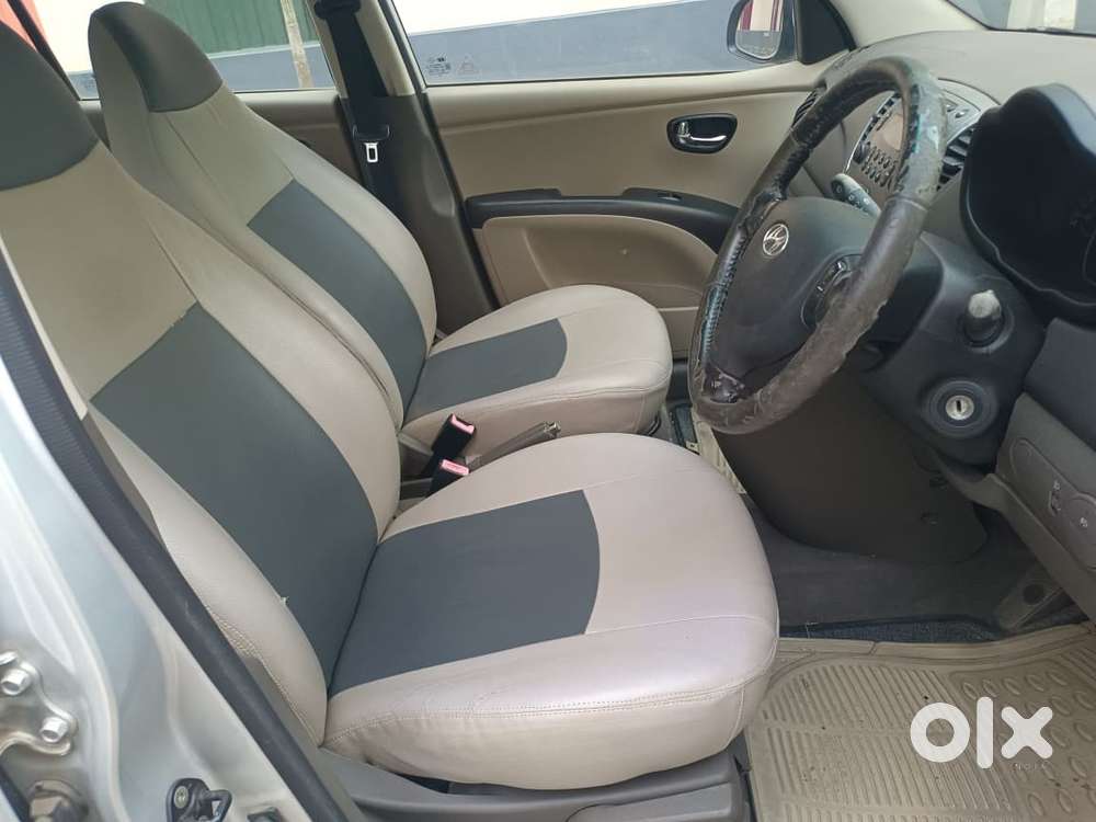 Hyundai I10 Asta 1.2 At With Sunroof, 2011, Petrol