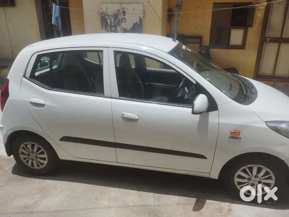 Hyundai I10 Sportz 2014 Petrol Manual