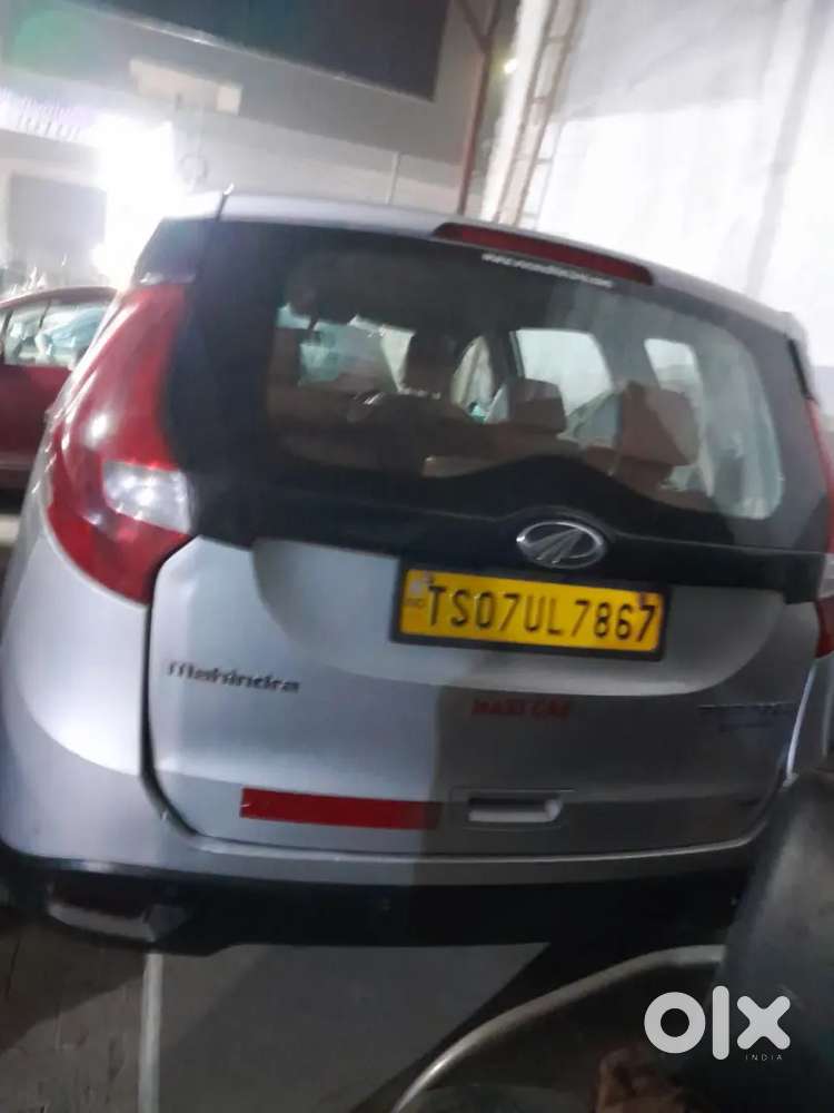 Mahindra Marazzo M6 2022 Diesel Manual