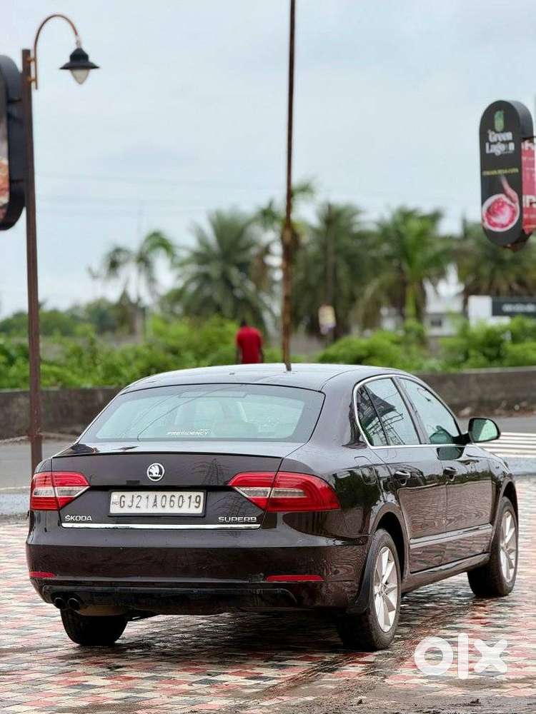 Skoda Superb Elegance 2.0 Tdi Cr At, 2015, Diesel
