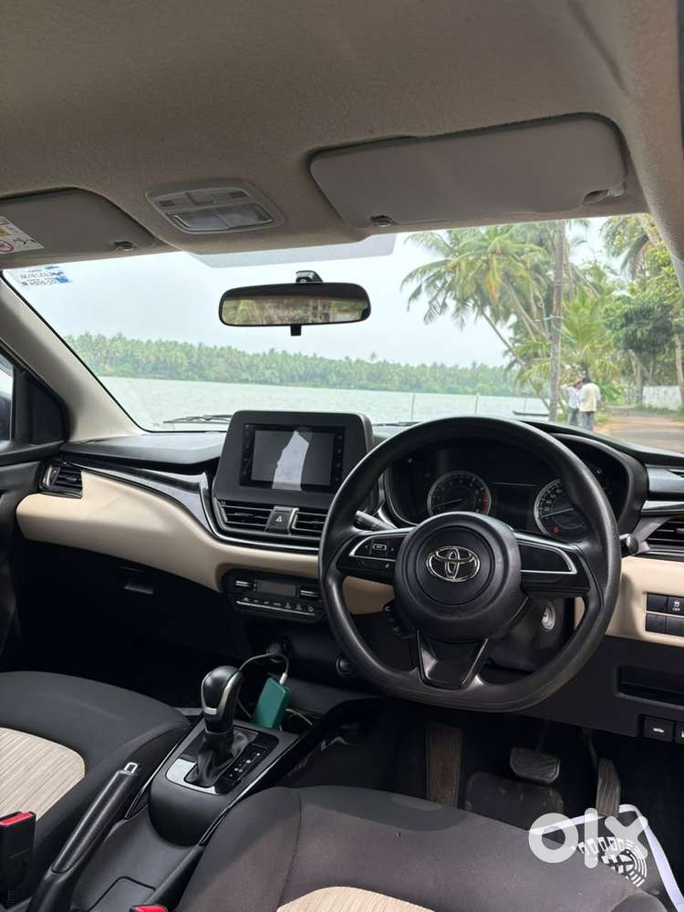 Toyota Glanza Petrol Automatic 2024