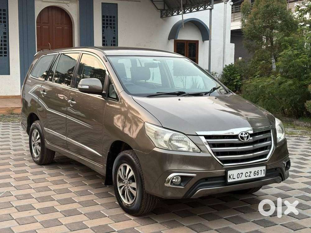 Toyota Innova [2013-2016] 2.5 V Diesel 7 Str, 2015, Diesel
