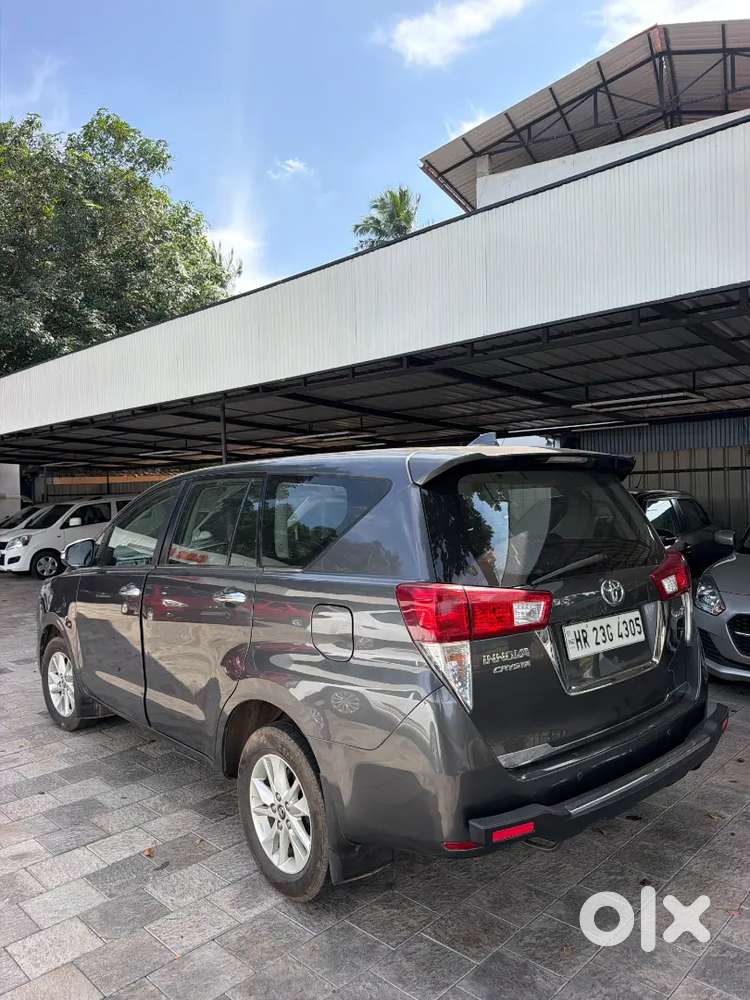 Toyota Innova Crysta 2017