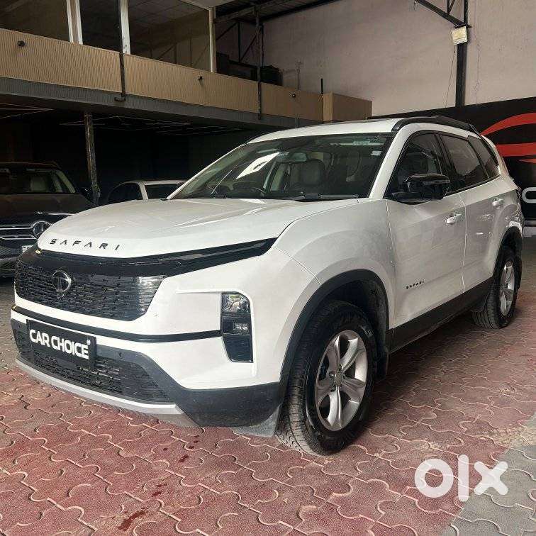 Tata Safari Adventure Plus A At, 2025, Diesel