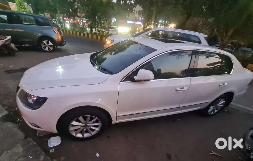 Skoda Superb A Luxury Sedan 26370 Km Super Tight Condition.
