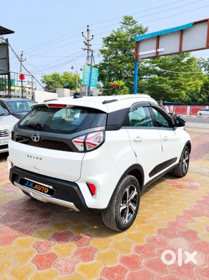 Tata Nexon 1.2 Revotron Xz Plus, 2021, Petrol