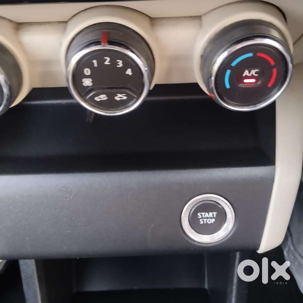 Renault Triber Rxz, 2020, Petrol