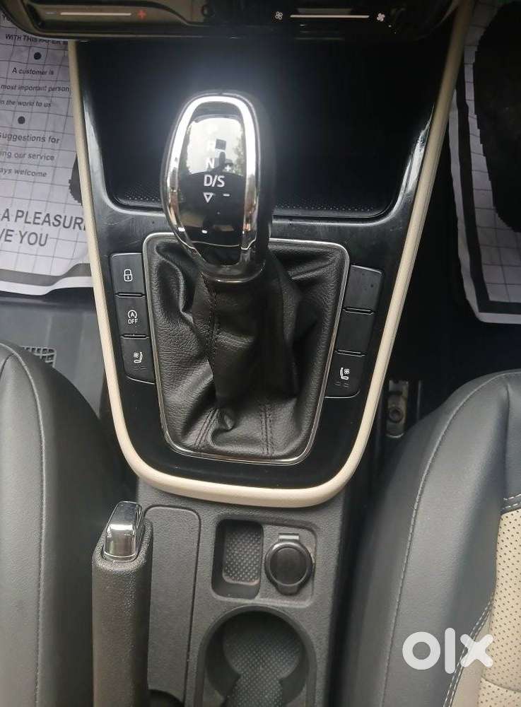 Skoda Slavia Anniversary Edition 1.5l Tsi Dsg, 2023, Petrol