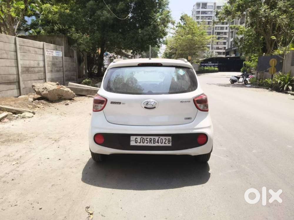 Hyundai Grand I10 1.2 Kappa Sportz Option, 2017, Cng & Hybrids