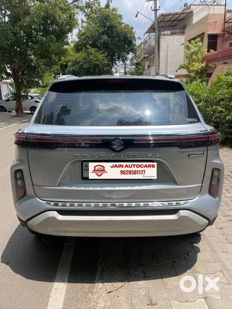 Maruti Suzuki Grand Vitara 1.5 Sigma Smart Hybrid, 2025, Petrol