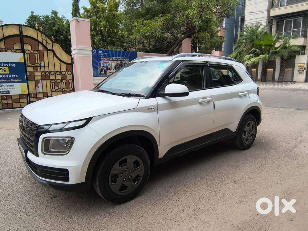 Hyundai Venue 1.2 S Plus, 2025, Petrol