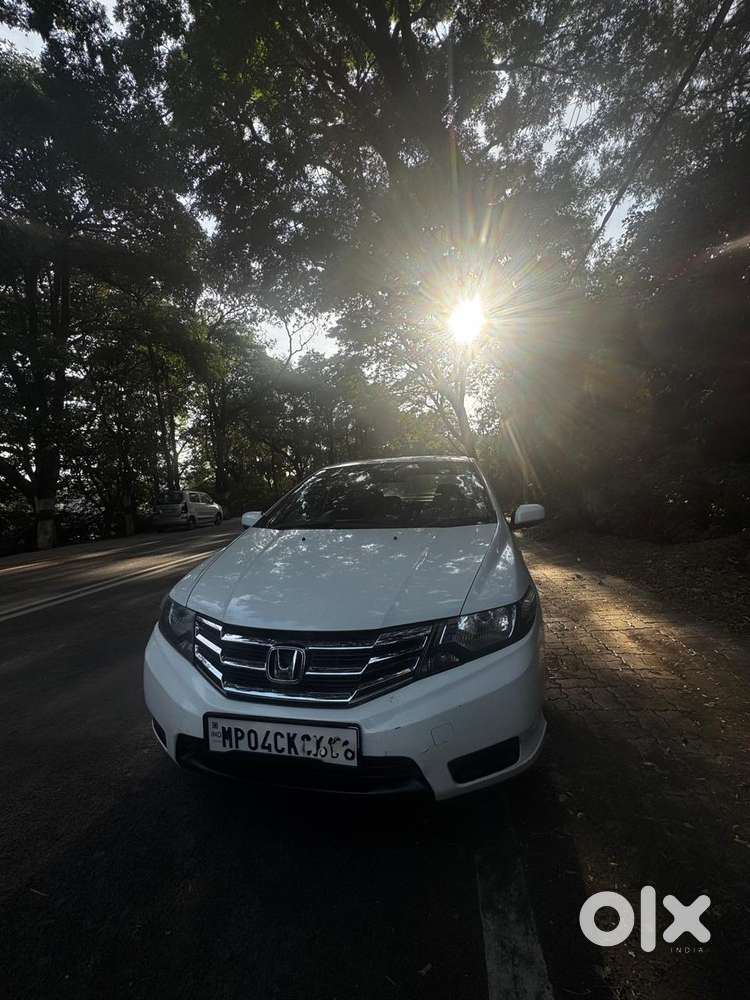 Honda City 1.5 V Cvt I-vtec Mt, 2013, Cng & Hybrids