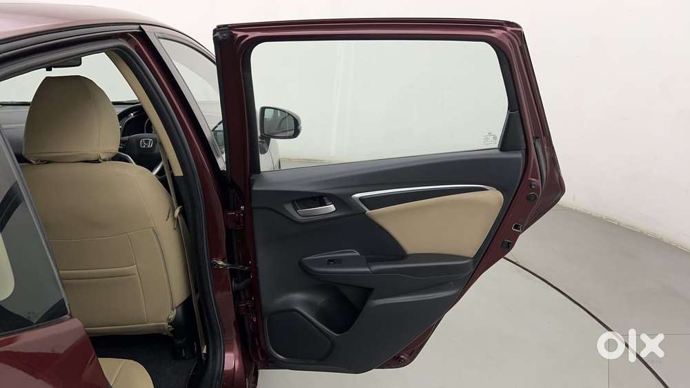 Honda Jazz [2020-2023] 1.2 V I-vtec Mt, 2017, Petrol